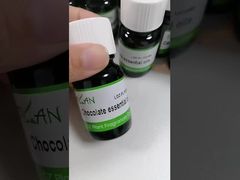 Natürliche essbare Tannennadeln ätherisches Öl für Lebensmittel und Getränke mit Borealwaldgeschmack