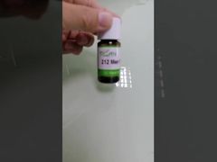 Konzentriertes Aqua Kiss-Parfümöl mit einer Konzentration von 65–95 % für frischen aquatischen Blumenduft und